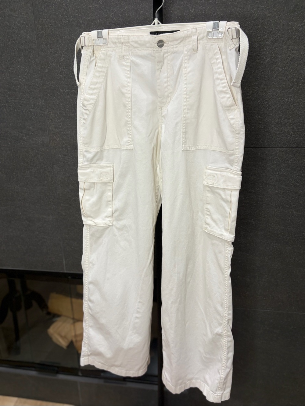 Sanctuary White Reissue Cargo Pants Size Large - Picture 10 of 14